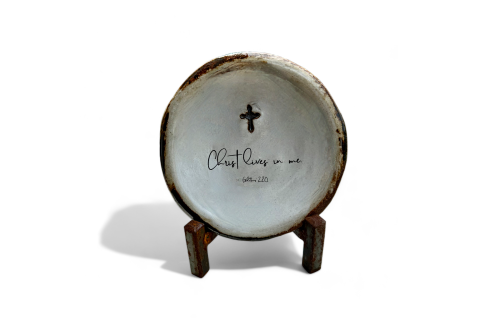 Christ lives in me.
