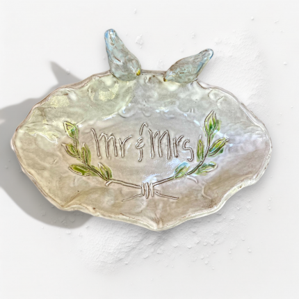 Mr & Mrs Throw All Dish w/2 Birds & Green Laurel Wreath