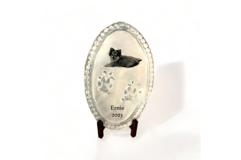 Pawprint  Oval 8.5" Tall X 5.5" Wide w/Photo, Name & Year