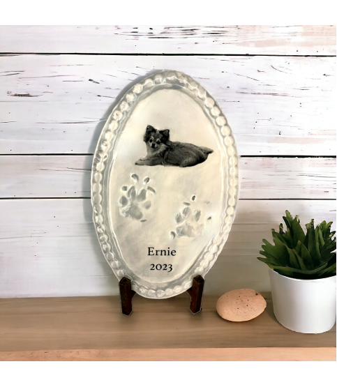 Pawprint  Oval 8.5" Tall X 5.5" Wide w/Photo, Name & Year