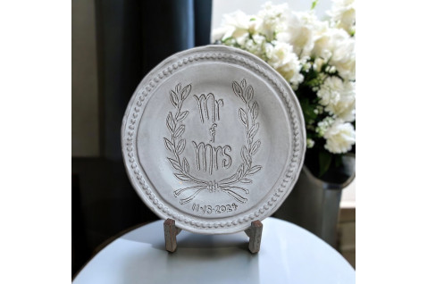 Mr. & Mrs. Round Plate 10"