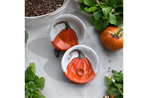 Ring Dish Pumpkin Orange 4"