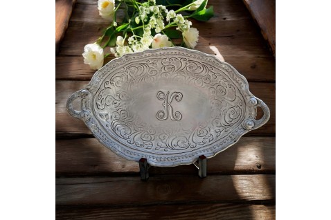 Small Lizzy Veronica Server w/Handles and Single Initial