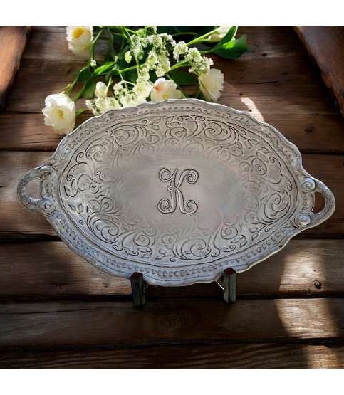 Small Lizzy Veronica Server w/Handles and Single Initial