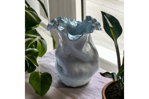 Sak Vase  7" X 6"  Antique White w/Blue Center