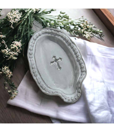 Spoon Rest w/Cross Savannah
