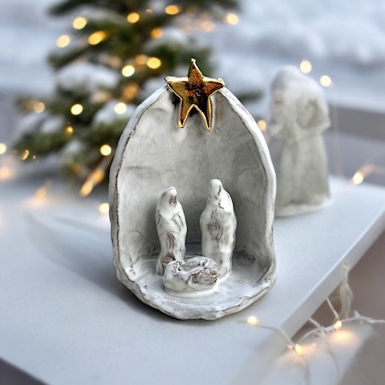 Nativity Antique White w/22K Gold Star Small
